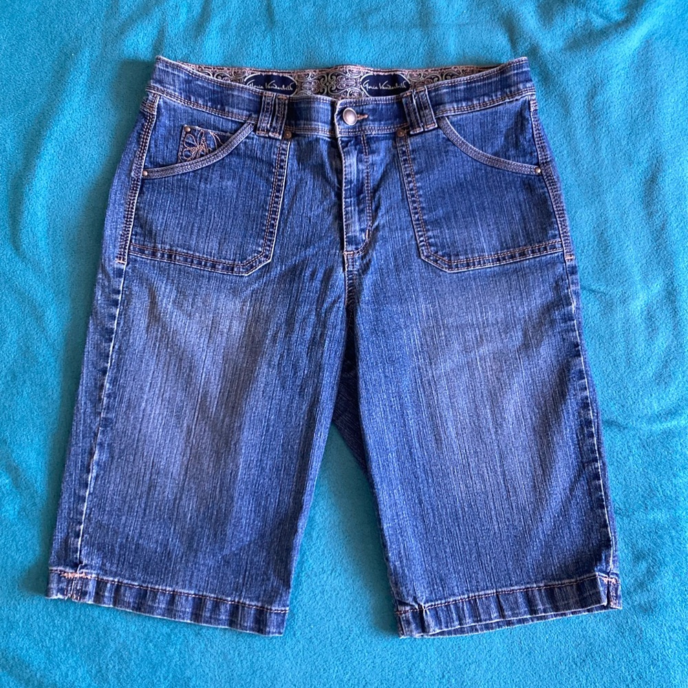 Gloria Vanderbilt Blue Denim Embroidered Women's Felicia Bermudas GUC